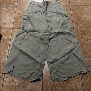 Nicole Miller women’s sage green Chinos